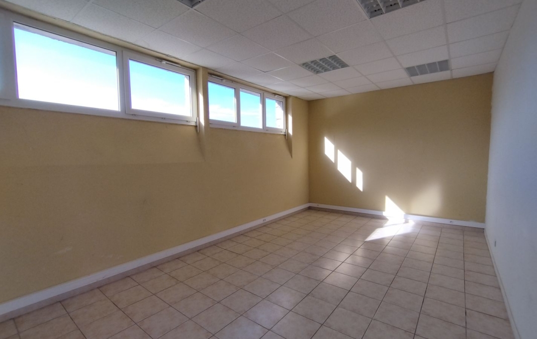 AGENCE IMMOBILIERE MARIN : Office | CAHORS (46000) | 130 m2 | 206 700 € 